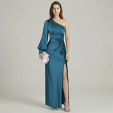 Robe Maxi Satinée à Épaule Unique avec Fente
